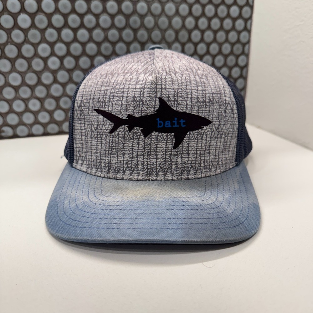 Prana Hat Cap Journeyman Trucker Shark Fish Graphic Mesh Snap Back Gorpcore